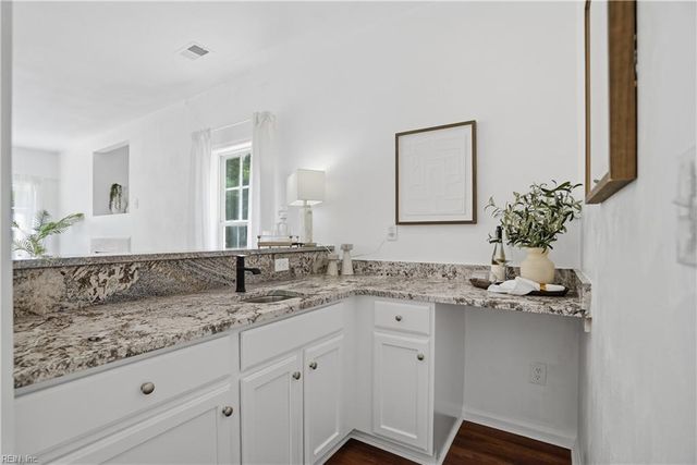 1752 Schooner Strait CT, Virginia Beach, VA 23453