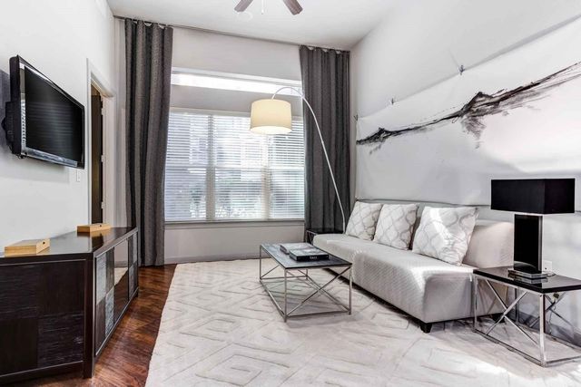 2525 Mccue Road 519, Houston, TX 77056