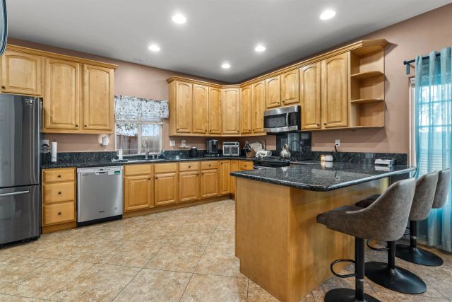 200 N Upas, Escondido, CA 92025