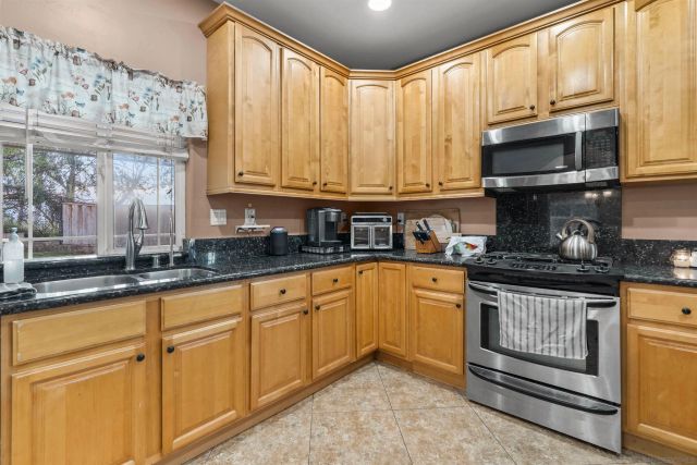 200 N Upas, Escondido, CA 92025