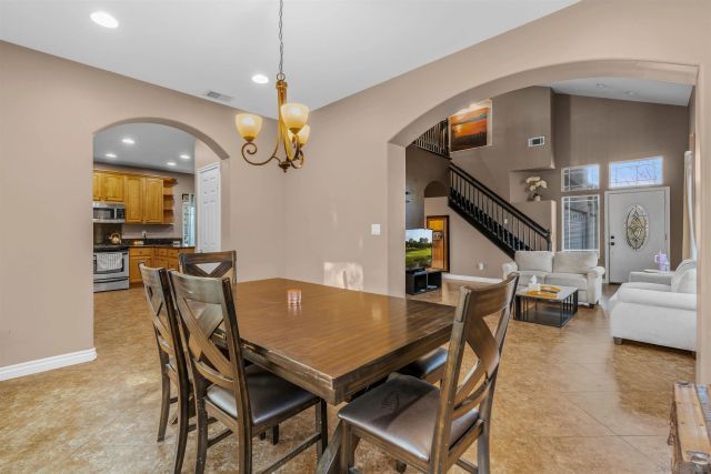 200 N Upas, Escondido, CA 92025