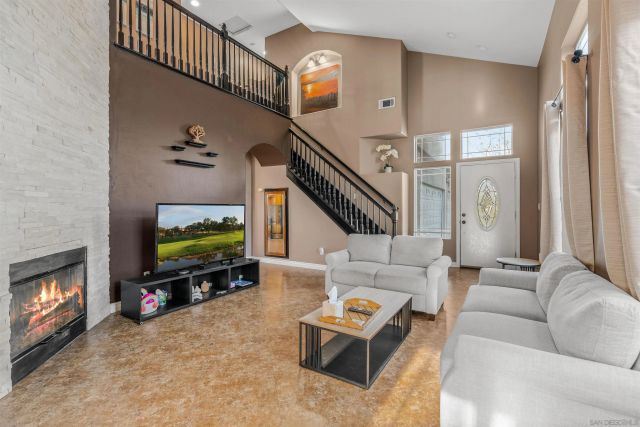 200 N Upas, Escondido, CA 92025