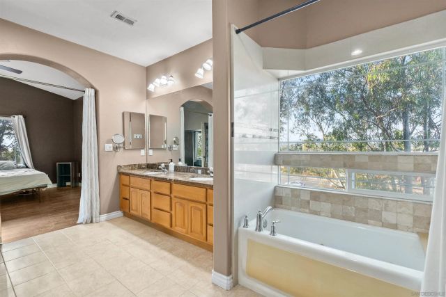 200 N Upas, Escondido, CA 92025