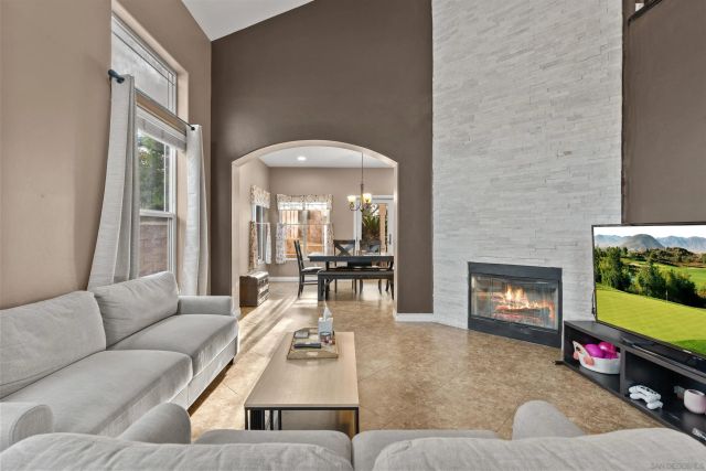 200 N Upas, Escondido, CA 92025