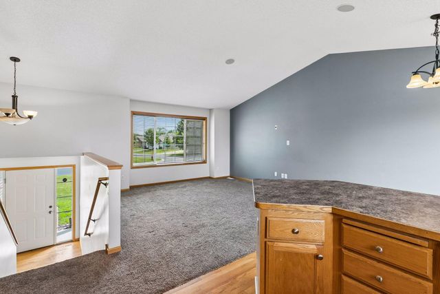 2431 Big Oak Lane, Mayer, MN 55360