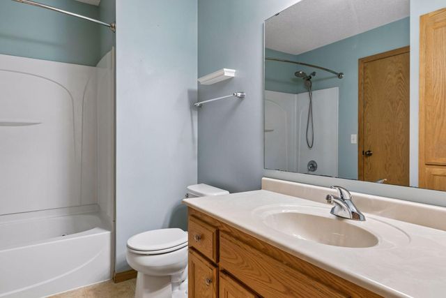 2431 Big Oak Lane, Mayer, MN 55360