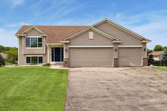 2431 Big Oak Lane, Mayer, MN 55360