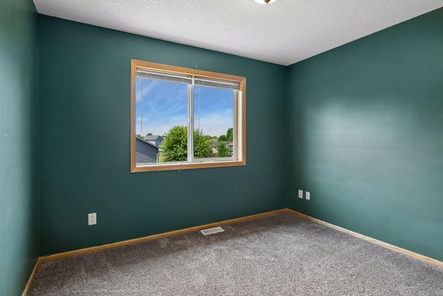 2431 Big Oak Lane, Mayer, MN 55360