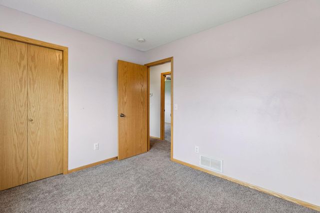 2431 Big Oak Lane, Mayer, MN 55360