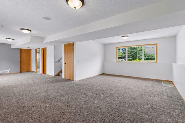 2431 Big Oak Lane, Mayer, MN 55360