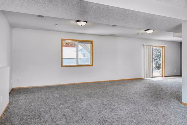 2431 Big Oak Lane, Mayer, MN 55360