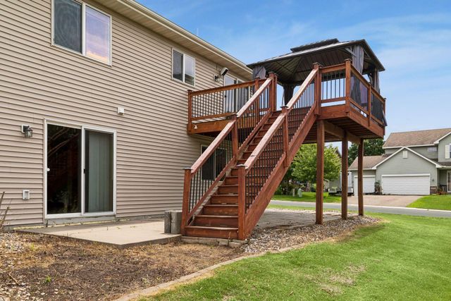 2431 Big Oak Lane, Mayer, MN 55360