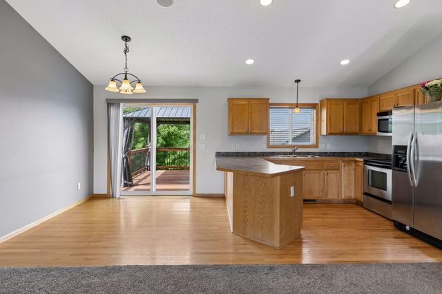 2431 Big Oak Lane, Mayer, MN 55360