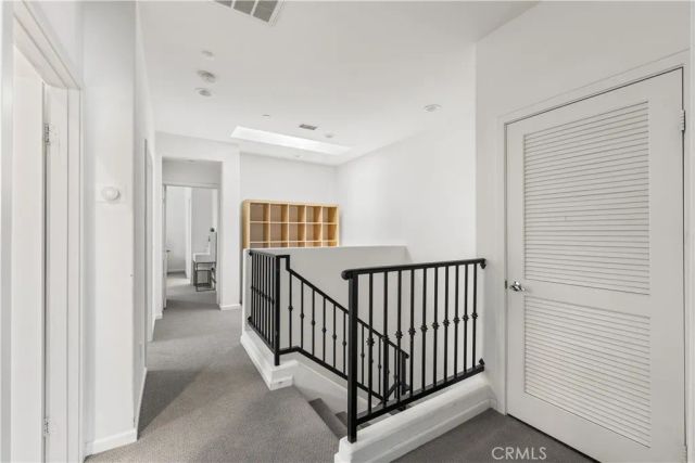 7611 N Honor, Van Nuys, CA 91405
