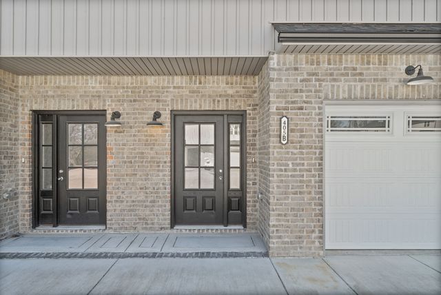 405 Shelby St A, Clarksville, TN 37042