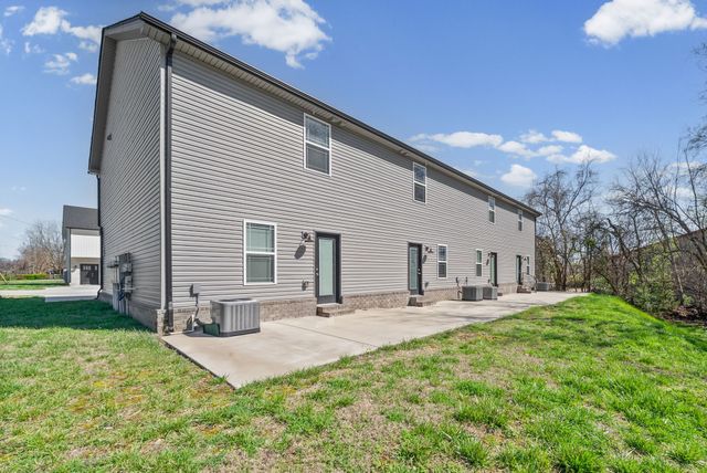 405 Shelby St A, Clarksville, TN 37042