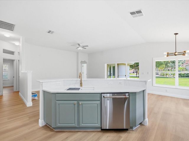 18921 PLACE MARQUETTE, Lutz, FL 33558
