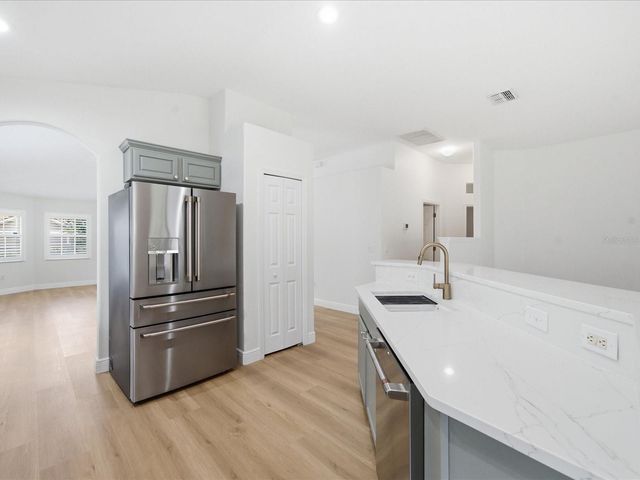 18921 PLACE MARQUETTE, Lutz, FL 33558