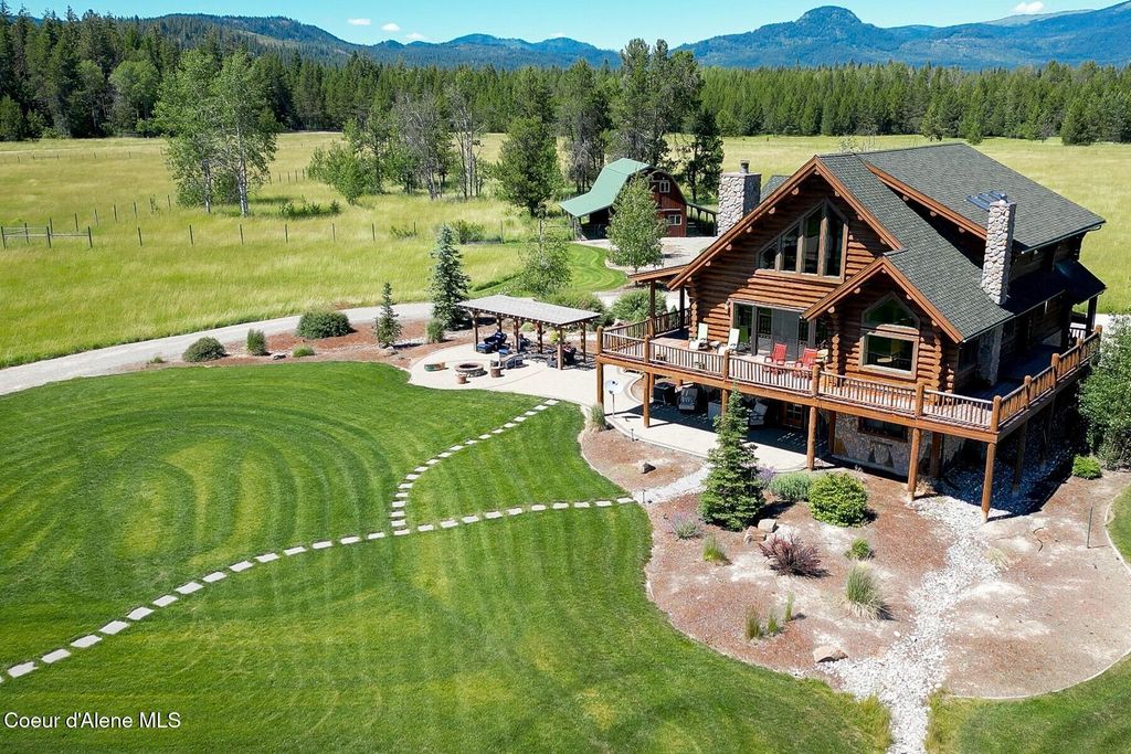 296 Camp Peine Rd, Sagle, ID 83860 photo 2