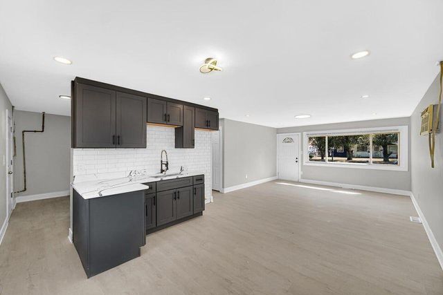 730 Clinton Street, Gary, IN 46406