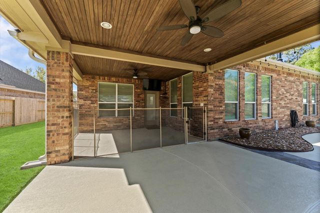 13922 Desert Trace Court, Houston, TX 77044