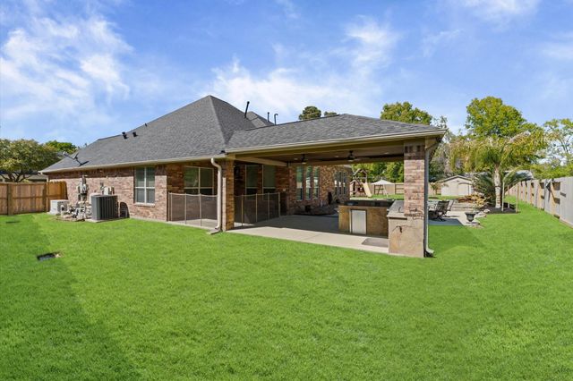 13922 Desert Trace Court, Houston, TX 77044