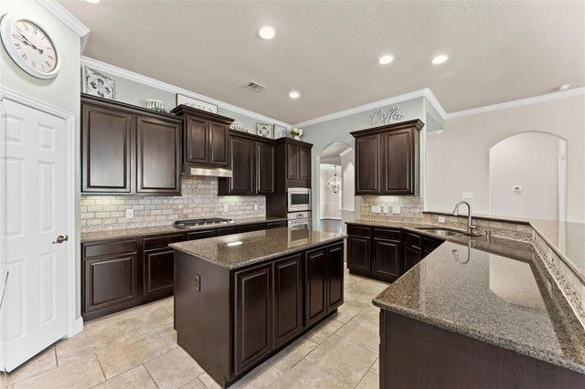 13922 Desert Trace Court, Houston, TX 77044