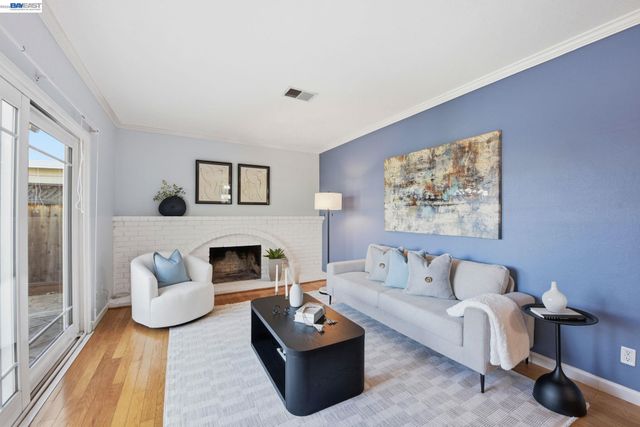 32301 Ruth Ct, Union City, CA 94587