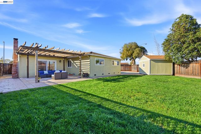 32301 Ruth Ct, Union City, CA 94587