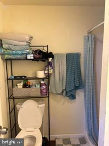 111 W 5TH AVE, Ranson, WV 25438