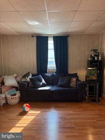 111 W 5TH AVE, Ranson, WV 25438