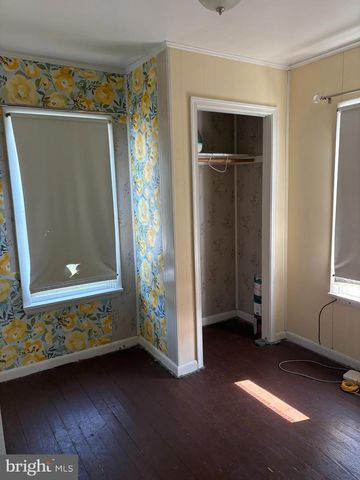 111 W 5TH AVE, Ranson, WV 25438