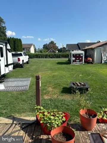 111 W 5TH AVE, Ranson, WV 25438