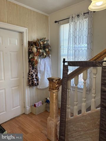 111 W 5TH AVE, Ranson, WV 25438