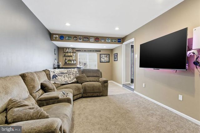 6408 TRENTON CT, Bensalem, PA 19020