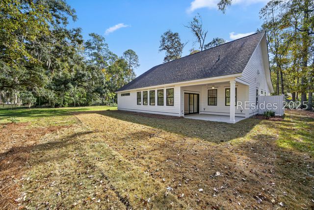 30 Wood Eden Ln, Bluffton, SC 29910