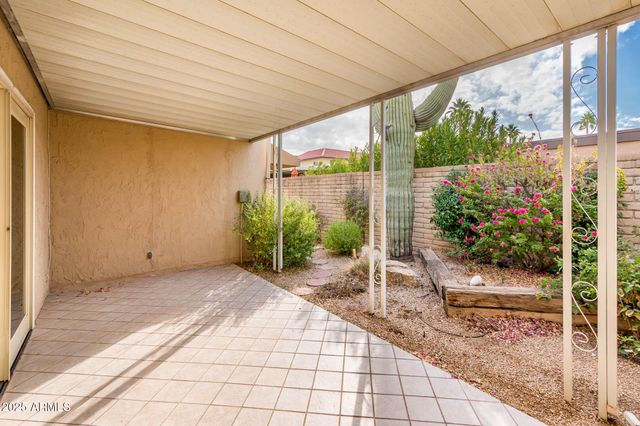 7837 E CRESTWOOD Way, Scottsdale, AZ 85250