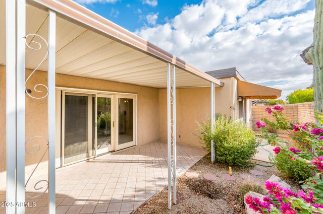 7837 E CRESTWOOD Way, Scottsdale, AZ 85250