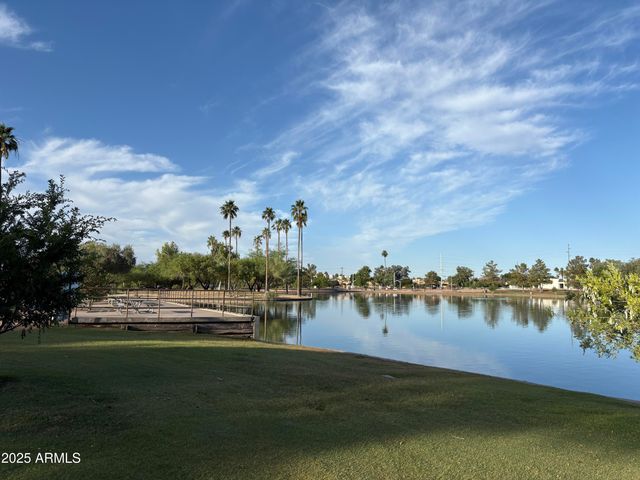 7837 E CRESTWOOD Way, Scottsdale, AZ 85250