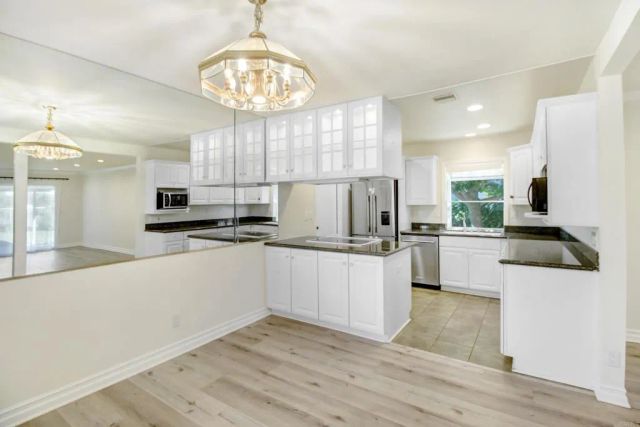 183 Sandberg Street, Thousand Oaks, CA 91360