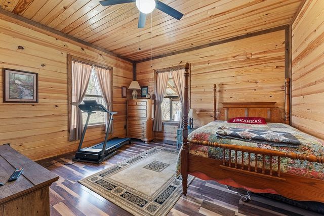 100 Madison 4401, Combs, AR 72721