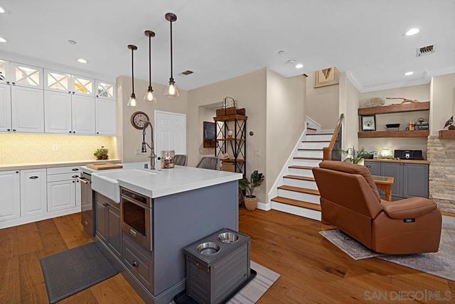 2756 Bellezza Dr., San Diego, CA 92108