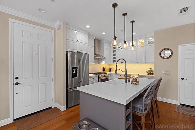 2756 Bellezza Dr., San Diego, CA 92108