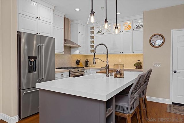 2756 Bellezza Dr., San Diego, CA 92108