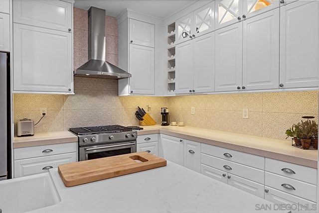 2756 Bellezza Dr., San Diego, CA 92108