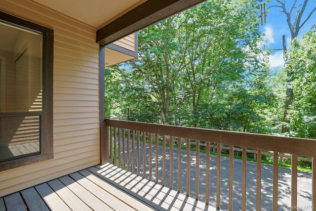 83 Deerfield Lane, Ossining, NY 10562