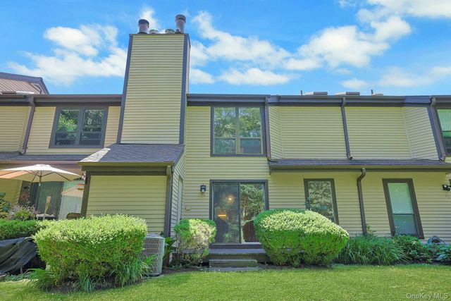 83 Deerfield Lane, Ossining, NY 10562