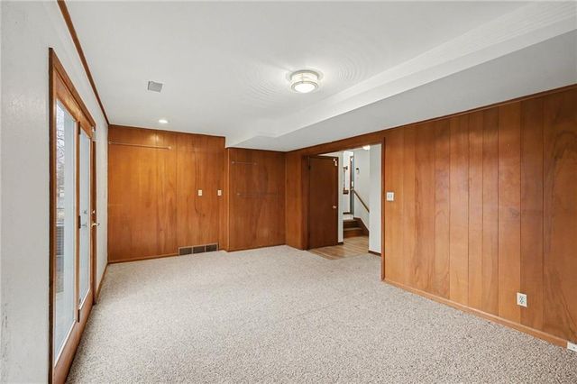 7516 W 96th Terrace, Overland Park, KS 66212