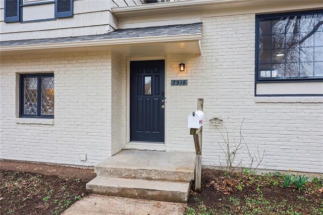 7516 W 96th Terrace, Overland Park, KS 66212