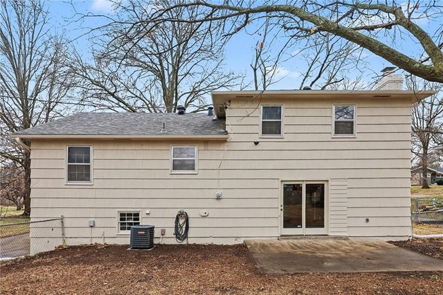 7516 W 96th Terrace, Overland Park, KS 66212